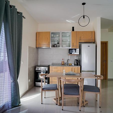 Appartement Nifa House à Espargos Extérieur photo